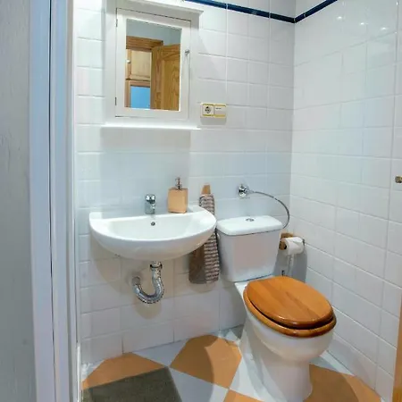 And Cozy At The Beachfront Apartment *
