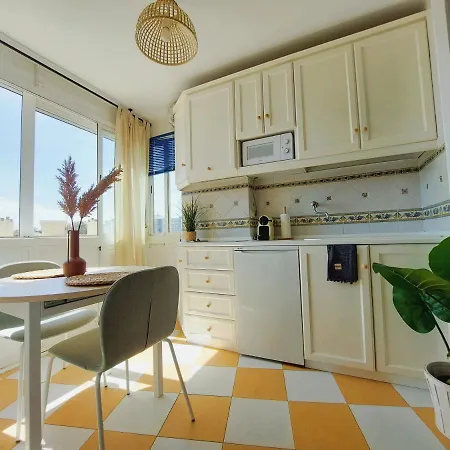And Cozy At The Beachfront *