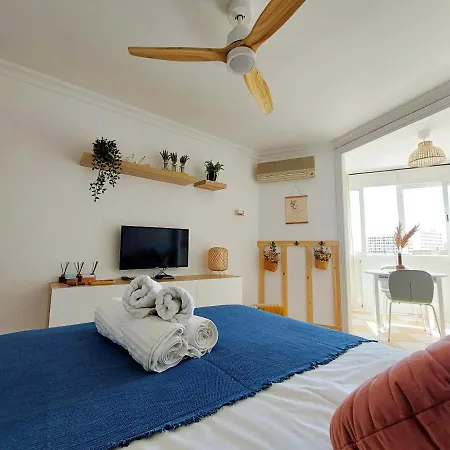 And Cozy At The Beachfront * Benalmádena